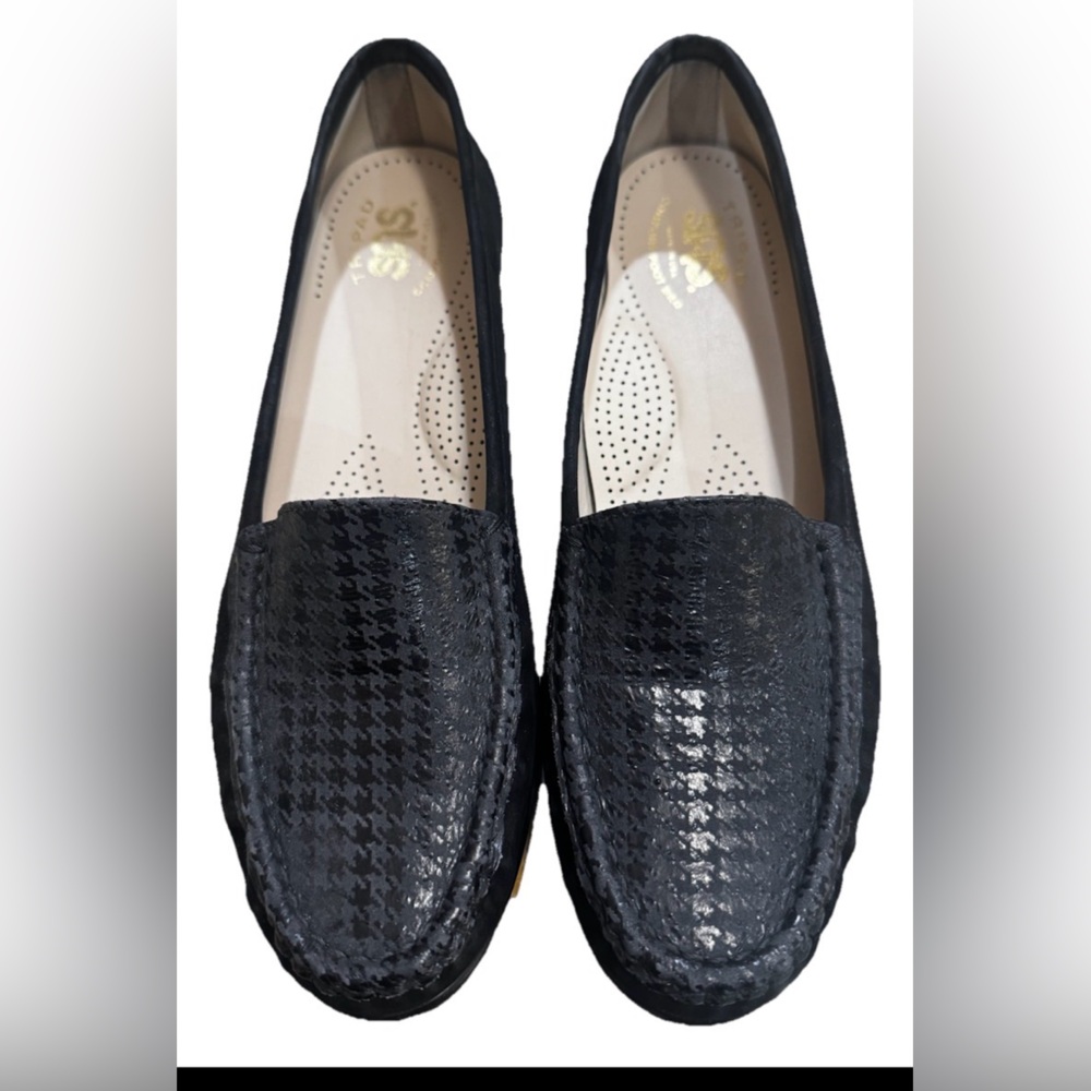SAS Simplify Black Cross Cross Patent Leather Tripad Comfort Loafer Size 8.5M